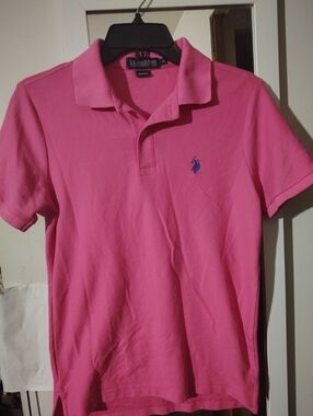 Polo Golf Shirt Women's Bright Pink. (XS) Fits More  Like A ( M)❗